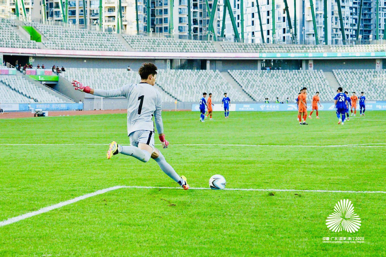 现中规中矩 现中规中矩