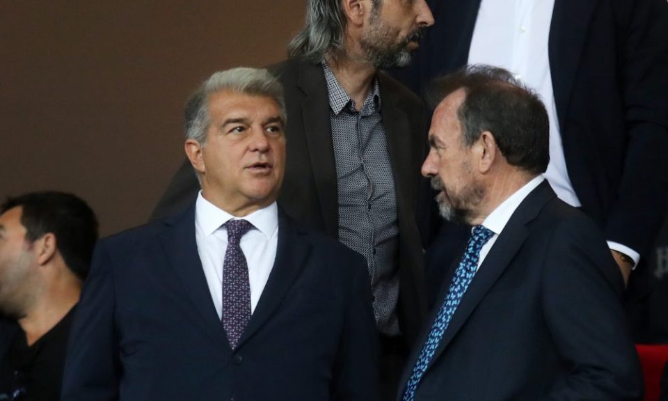 债务结构包, 但似乎容忍, 这些机构本